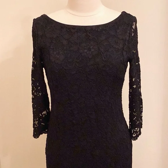 White House Black Market Black Lace Long Sleeve V Back Fitted Shift Dress Size M - Picture 2 of 13